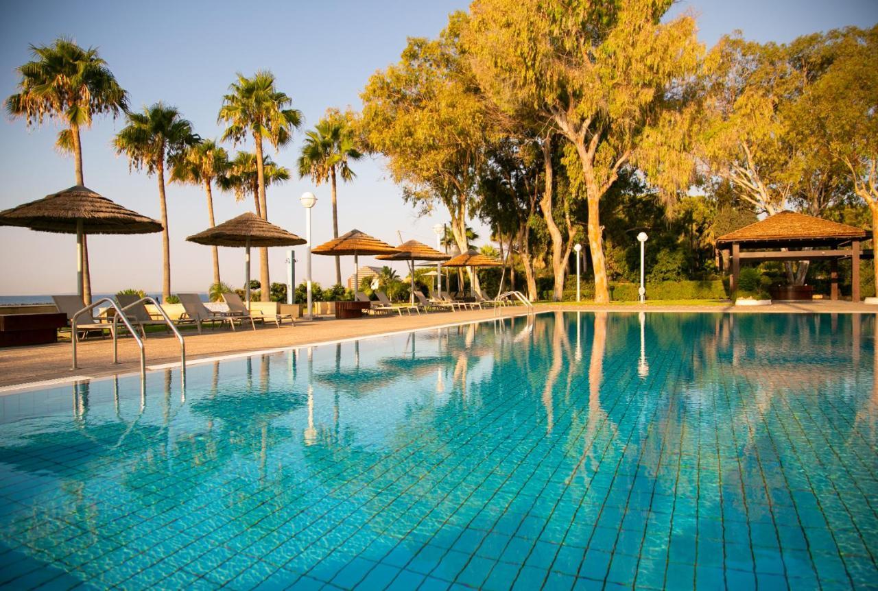 Atlantica Miramare Beach ลิมาซอล ภายนอก รูปภาพ