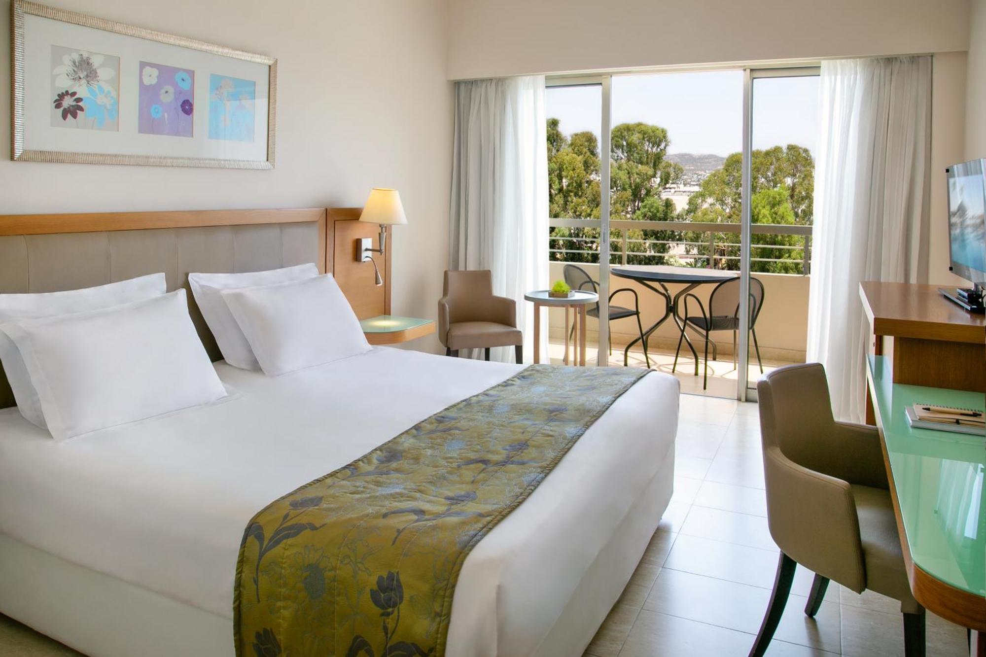 Atlantica Miramare Beach ลิมาซอล ภายนอก รูปภาพ