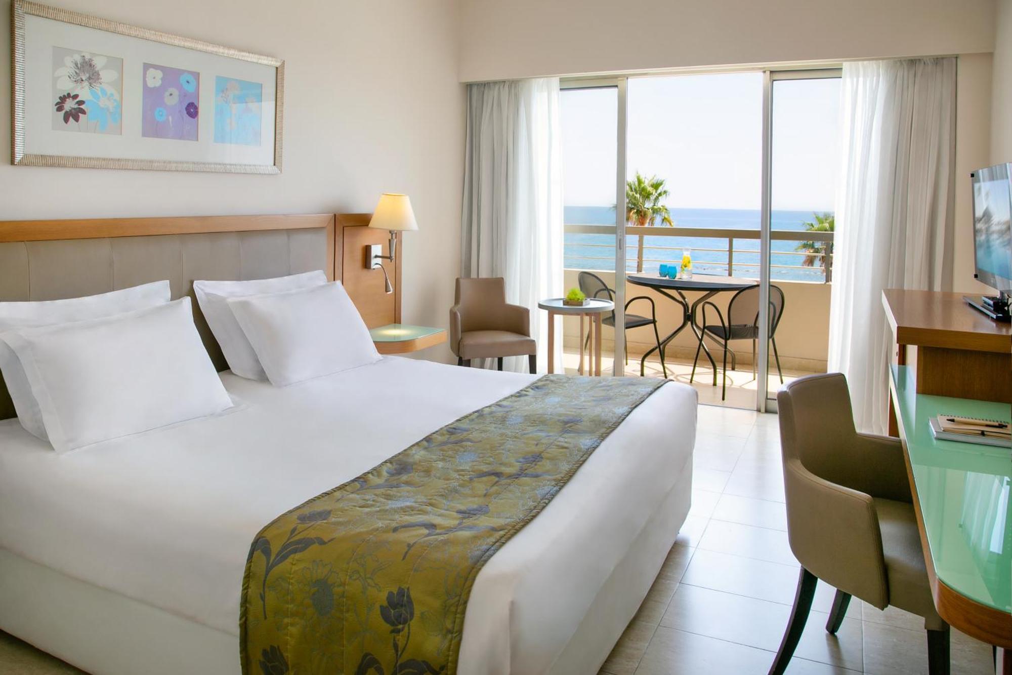 Atlantica Miramare Beach ลิมาซอล ภายนอก รูปภาพ