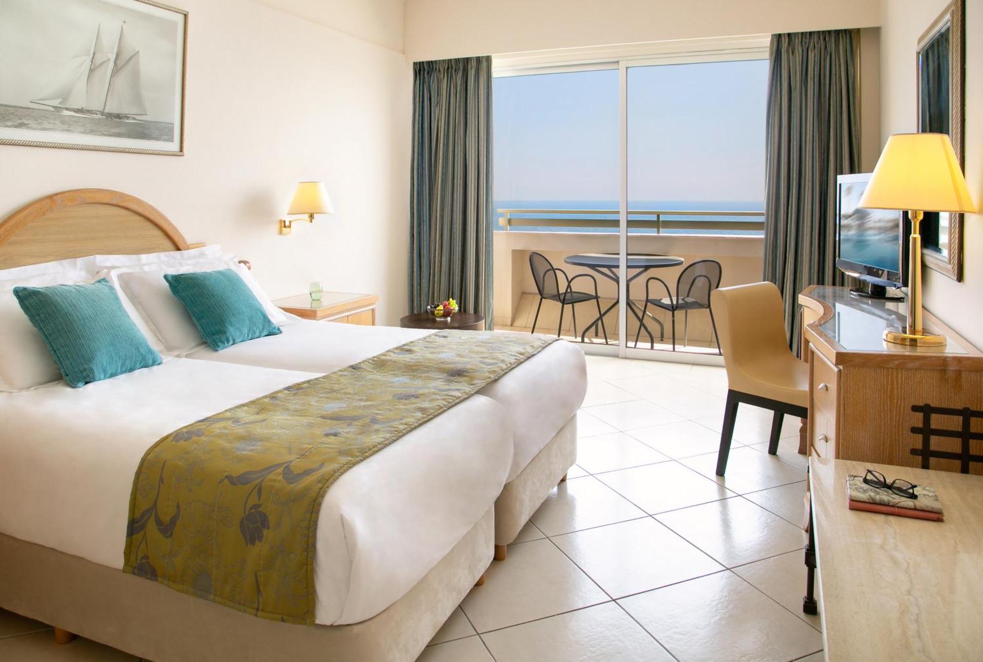 Atlantica Miramare Beach ลิมาซอล ภายนอก รูปภาพ