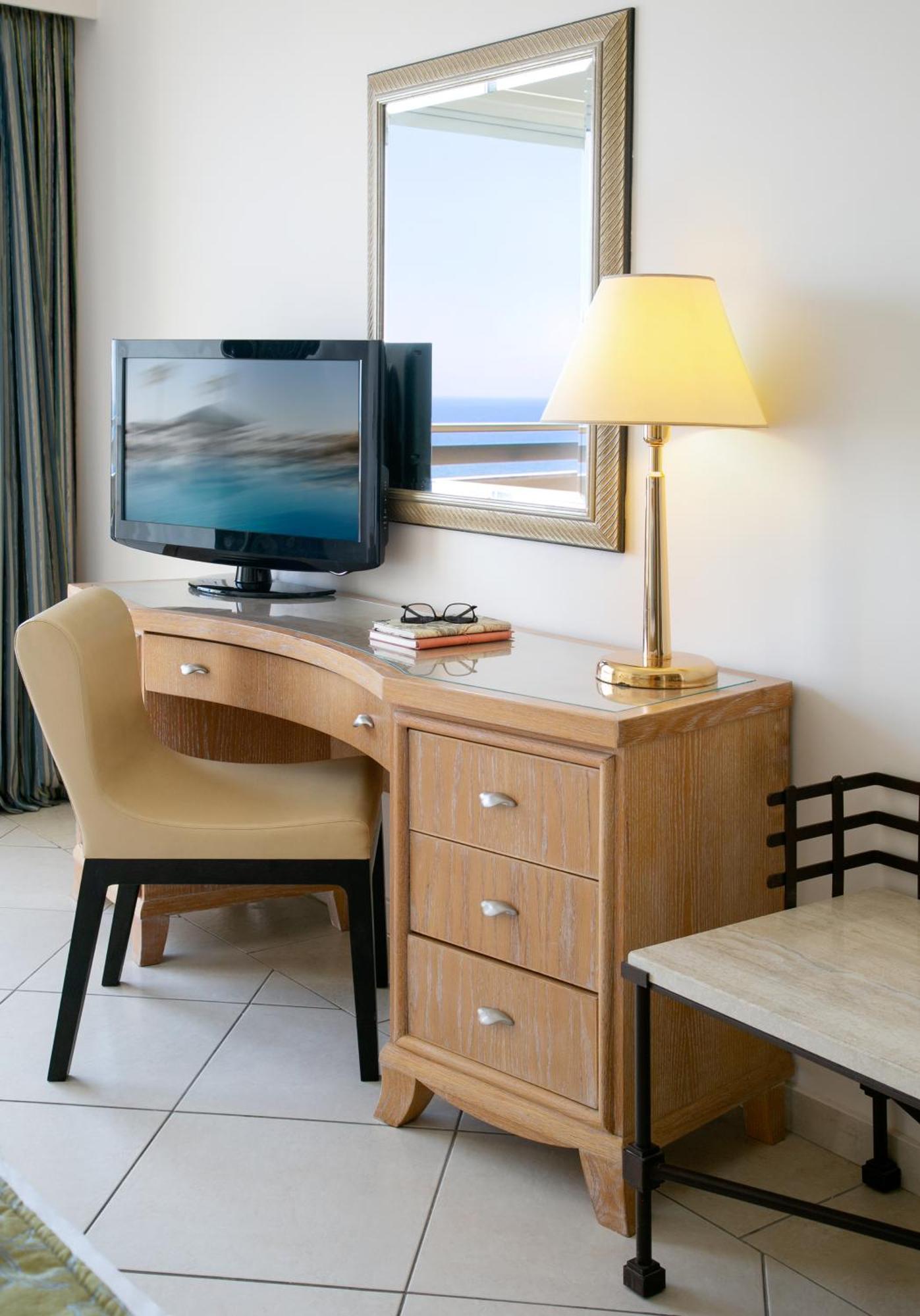 Atlantica Miramare Beach ลิมาซอล ภายนอก รูปภาพ
